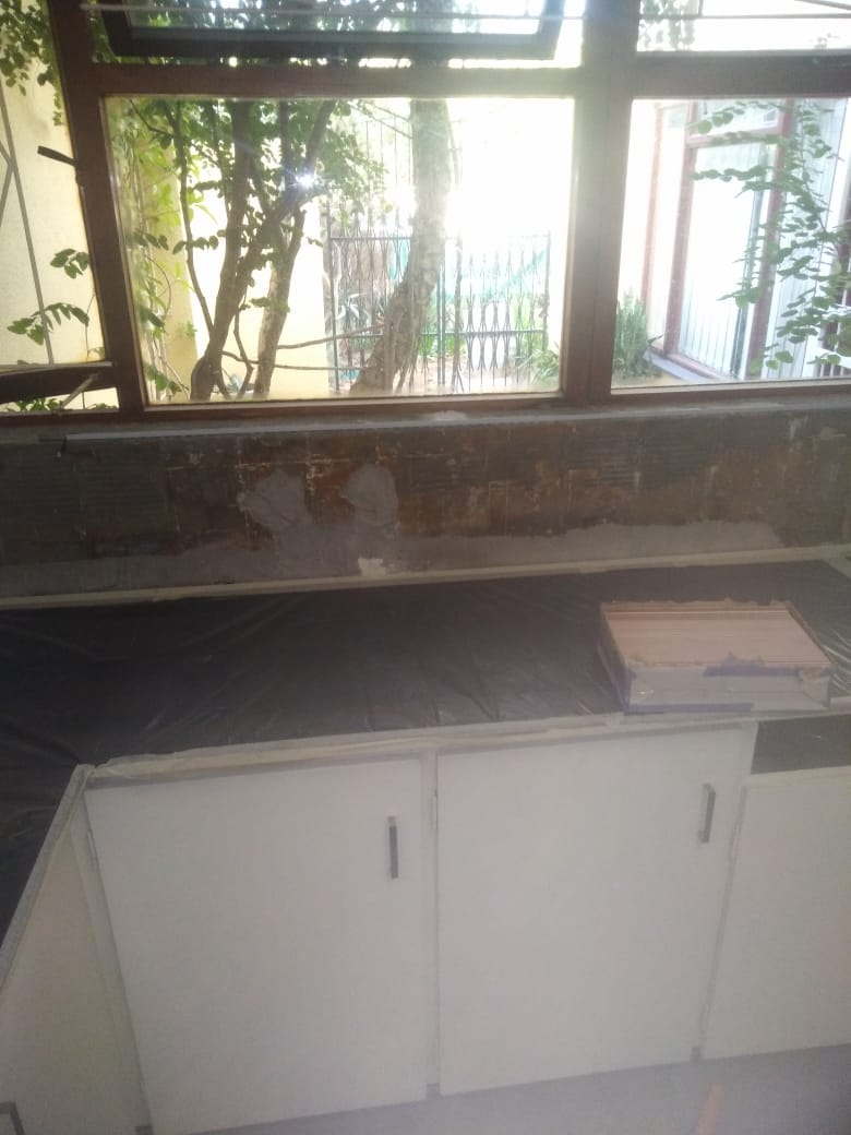 Floor tiling job